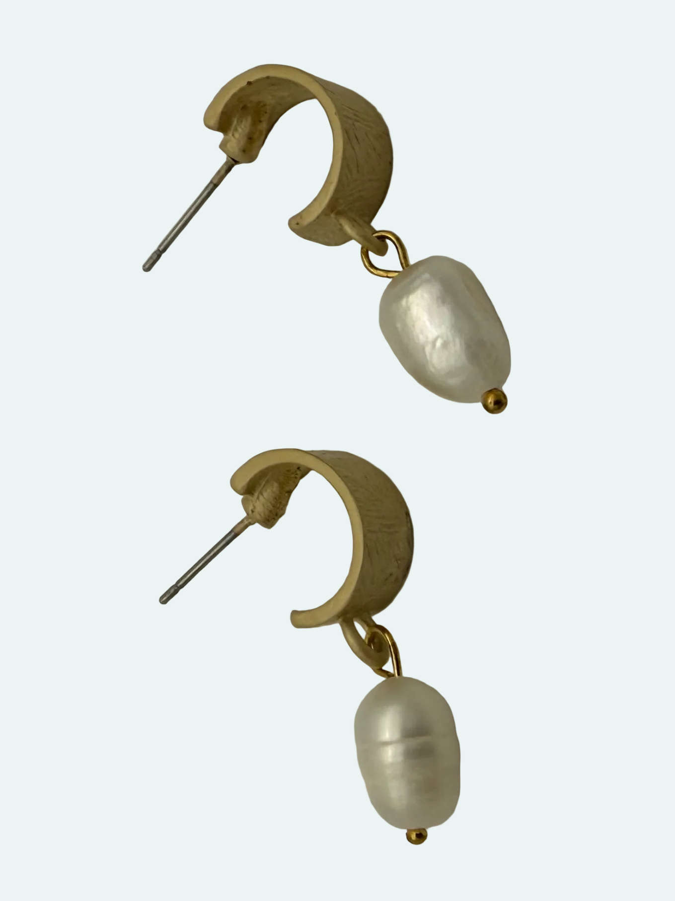 Matte Gold Cuff Earring with Genuine Freshwater Pearl