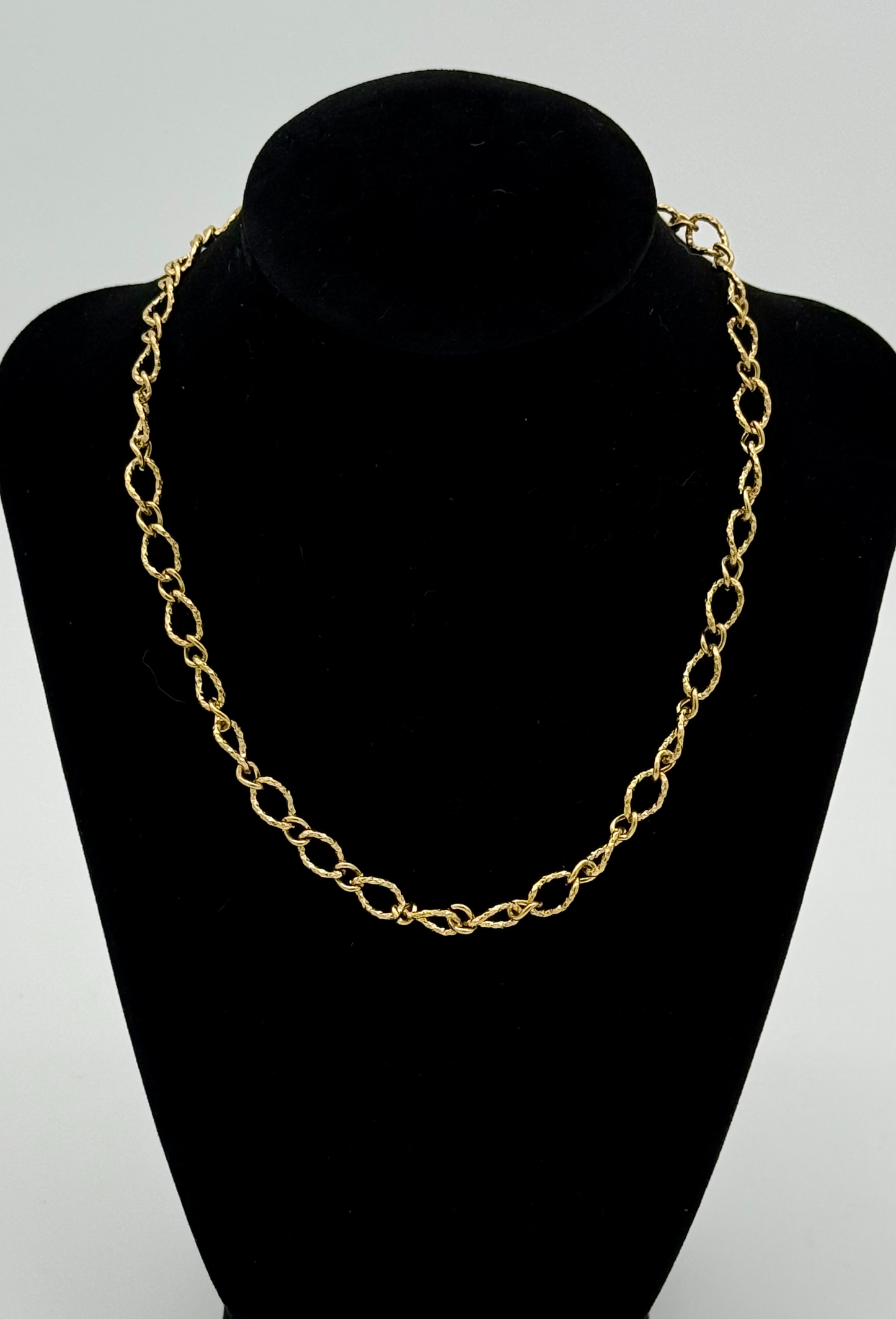 18K PVD Stainless Steel Hammered Oval Chain Necklace